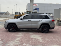 للبيع جيب Grand Cherokee 2015