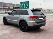 للبيع جيب Grand Cherokee 2015