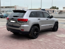 للبيع جيب Grand Cherokee 2015