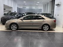 للبيع تويوتا camry 2015