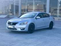 للبيع نيسان Altima 2013