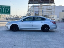للبيع نيسان Altima 2013