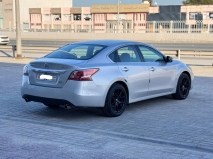 للبيع نيسان Altima 2013