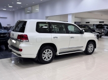 للبيع تويوتا Land Cruiser  2017