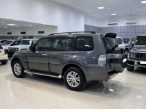 للبيع متسوبيشي Pajero 2016