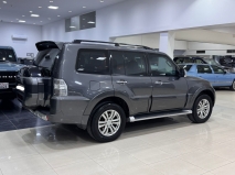 للبيع متسوبيشي Pajero 2016