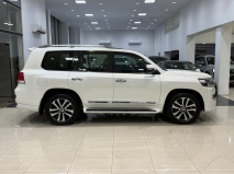 للبيع تويوتا Land Cruiser  2019