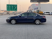 للبيع هوندا Accord 2010