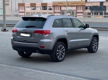 للبيع جيب Grand Cherokee 2018