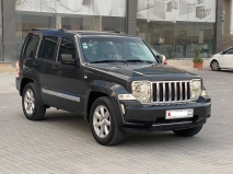للبيع جيب Cherokee 2010