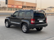 للبيع جيب Cherokee 2010