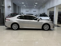 للبيع تويوتا camry 2019