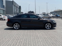 للبيع أودي A3 2015