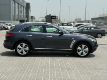 للبيع انفنيتي FX 2010