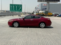 للبيع هوندا Accord 2010