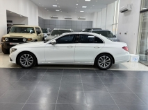 للبيع مرسيديس E class 2017 item thumb 4