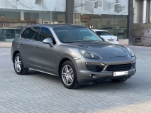للبيع بورش Cayenne S 2012