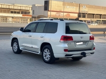 للبيع تويوتا Land Cruiser  2018 item thumb 8