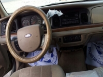 للبيع فورد Crown Victoria 2005