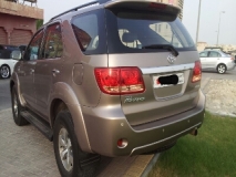 للبيع تويوتا Fortuner 2009