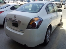 للبيع نيسان Altima 2010