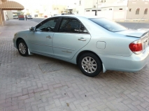 للبيع تويوتا camry 2005