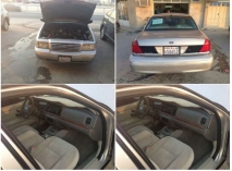 للبيع فورد Crown Victoria 2004