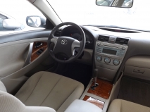 للبيع تويوتا camry 2010