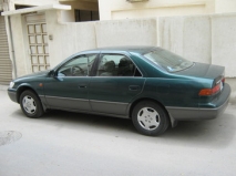 للبيع تويوتا camry 2000