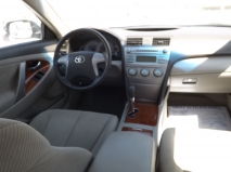 للبيع تويوتا camry 2010