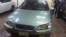 للبيع تويوتا camry 2000