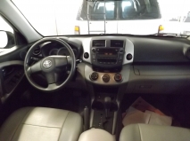 للبيع تويوتا RAV4 2008