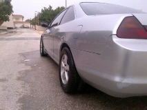 للبيع هوندا Accord 2000