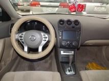 للبيع نيسان Altima 2009