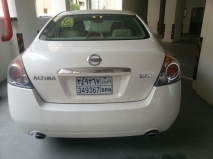 للبيع نيسان Altima 2009