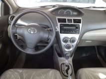 للبيع تويوتا Yaris 2009