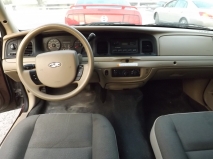 للبيع فورد Crown Victoria 2008