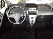 للبيع تويوتا Yaris 2006