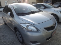 للبيع تويوتا Yaris 2011