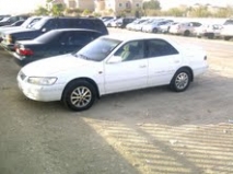 للبيع تويوتا camry 2000