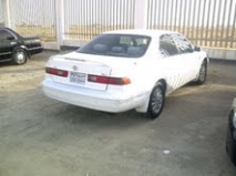 للبيع تويوتا camry 2000