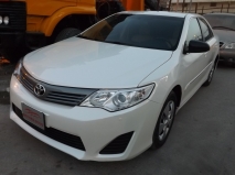 للبيع تويوتا camry 2013