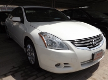 للبيع نيسان Altima 2010