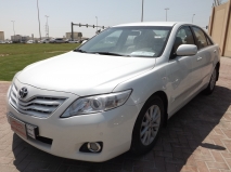 للبيع تويوتا camry 2011