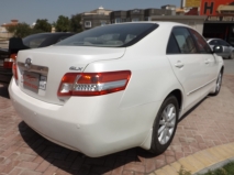 للبيع تويوتا camry 2011