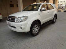 للبيع تويوتا Fortuner 2011