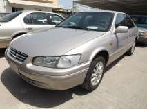 للبيع تويوتا camry 2001