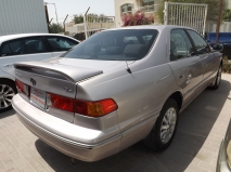 للبيع تويوتا camry 2001