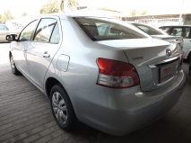 للبيع تويوتا Yaris 2010