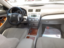 للبيع تويوتا camry 2010